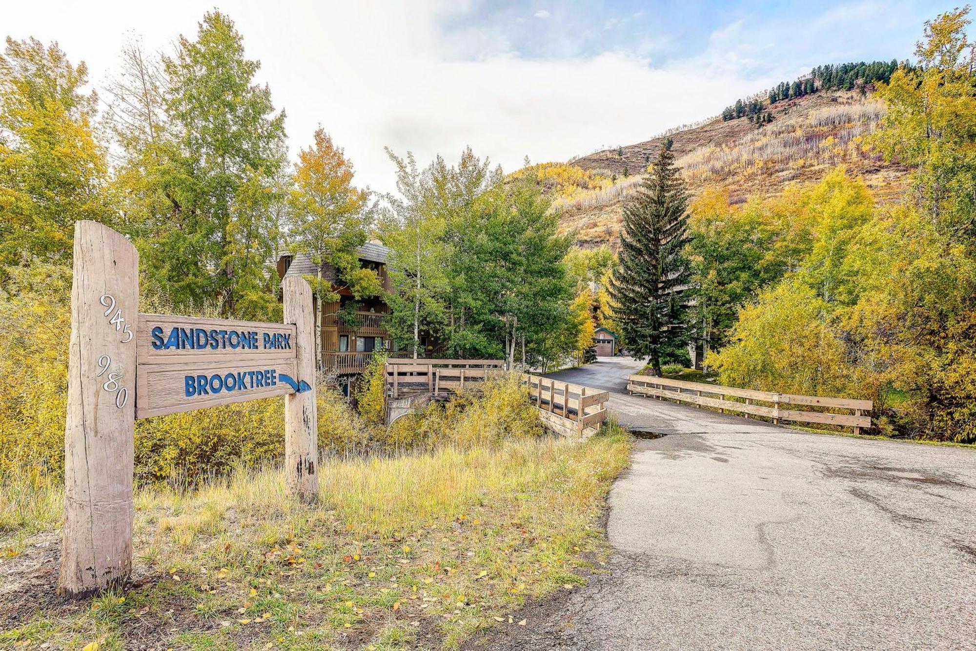 Villa Peaceful Creek View From The Deck! Walk To Shuttle à Vail Extérieur photo