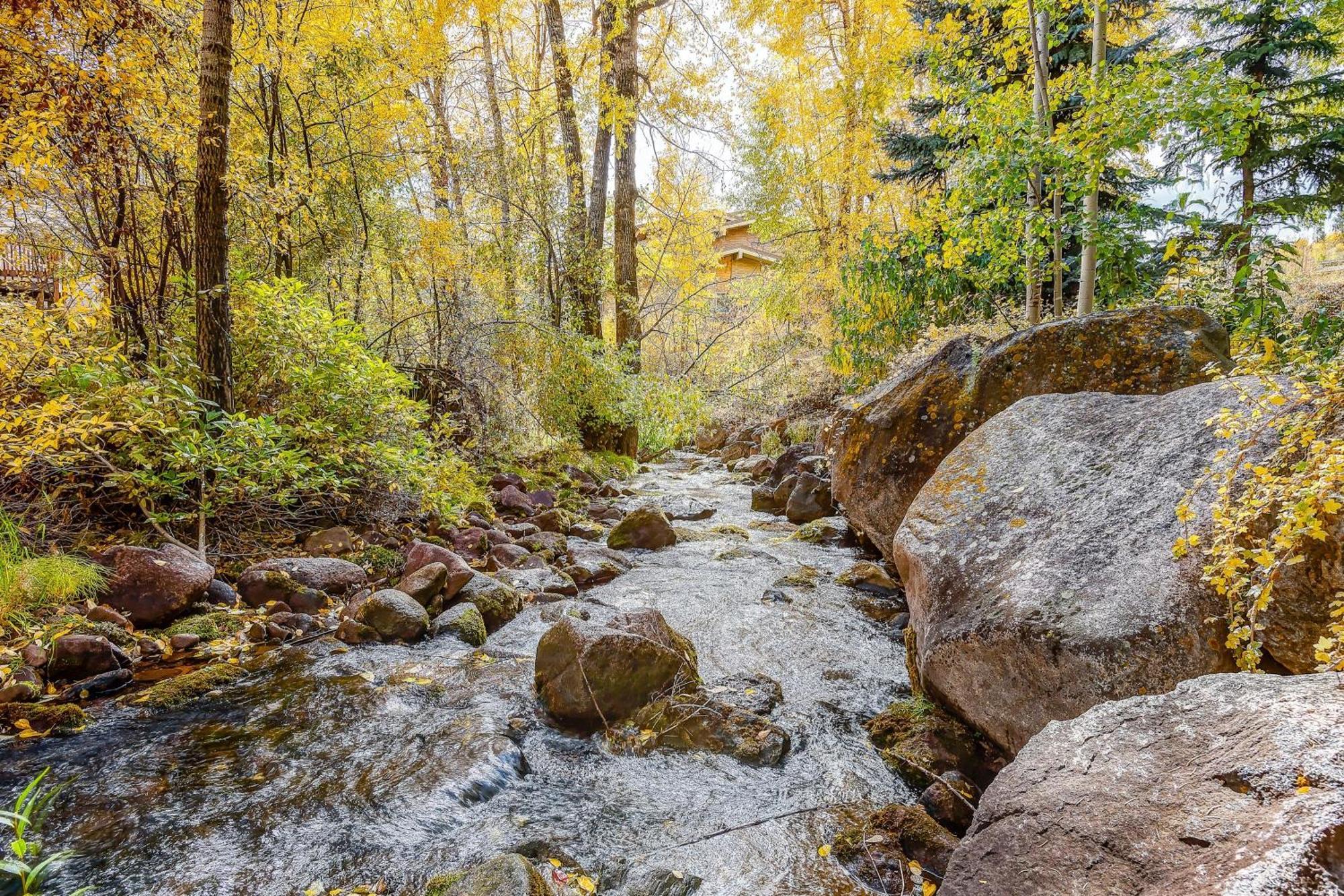 Villa Peaceful Creek View From The Deck! Walk To Shuttle à Vail Extérieur photo
