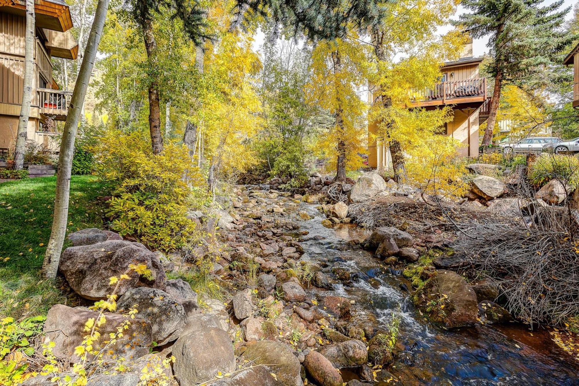 Villa Peaceful Creek View From The Deck! Walk To Shuttle à Vail Extérieur photo